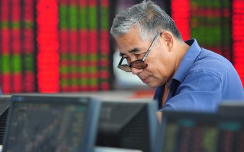 银行上的原油市场价格